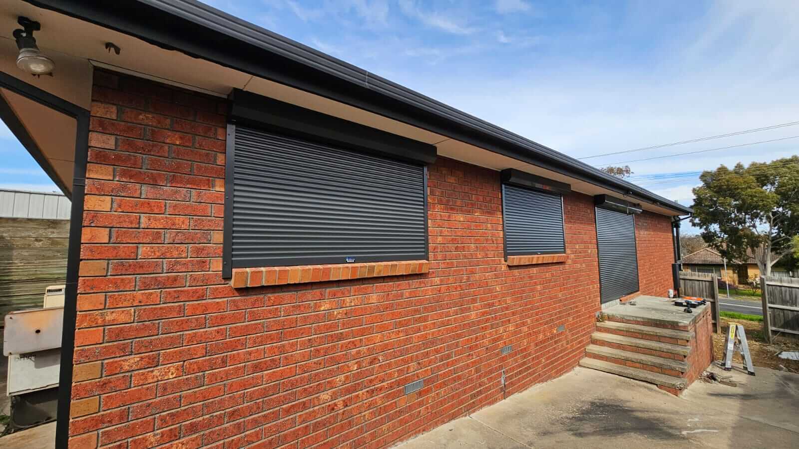 Electric shutter